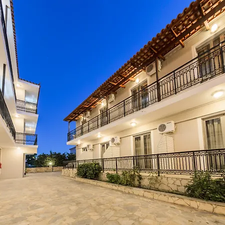 Karras 4* Λαγανάς