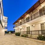 Karras 4* Laganas