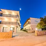 Karras 4* Laganas