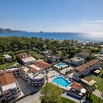 Karras Hotell 4*