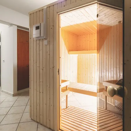 Hotel Karras 4*