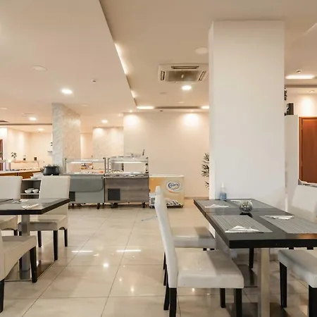 Karras Hotel 4*