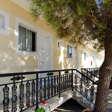 Karras Hotel 4*