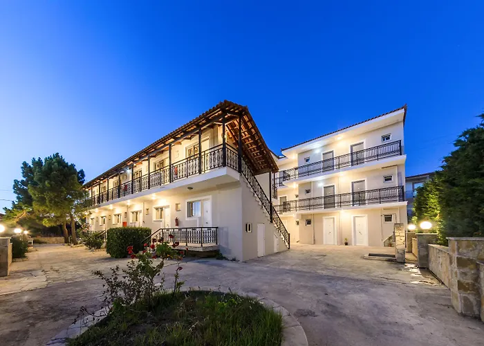 Ξενοδοχείο Karras 4*