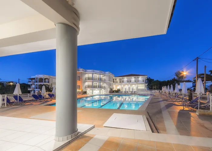 Ξενοδοχείο Karras 4*