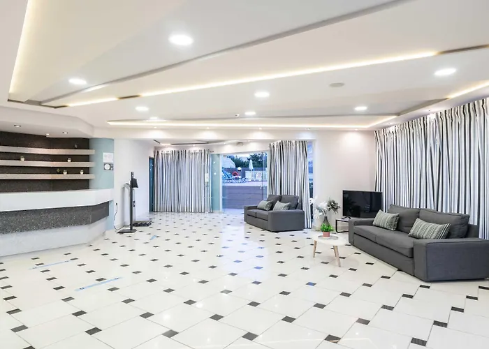 Karras Ξενοδοχείο 4*