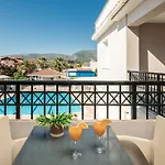 Hotel Karras 4*