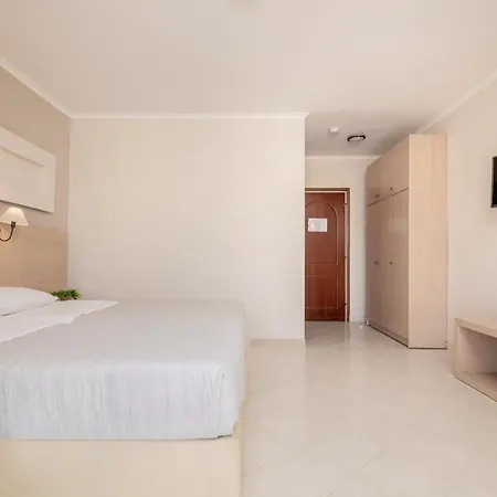 Karras Hotel 4*