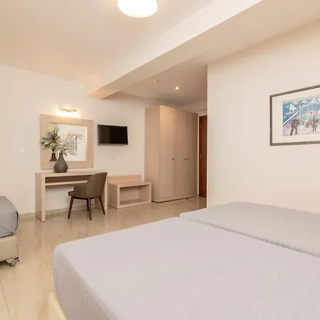 Hotel Karras